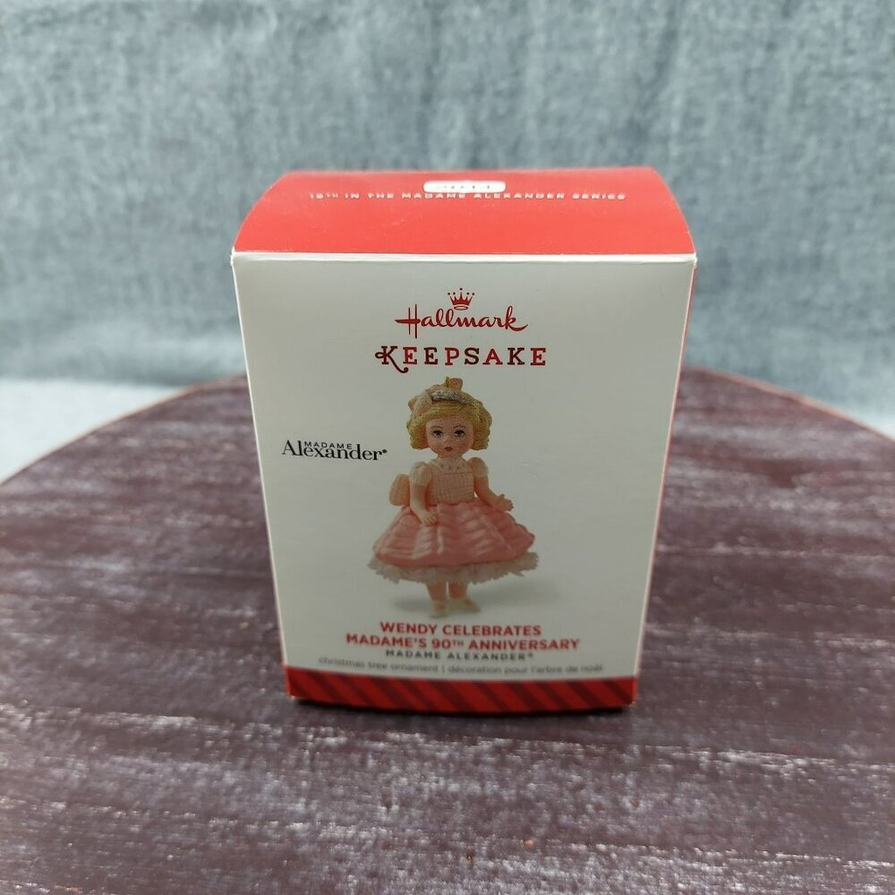 Madame Alexander Hallmark Keepsake Ornament Wendy Celebrates 90th Anniversary 20